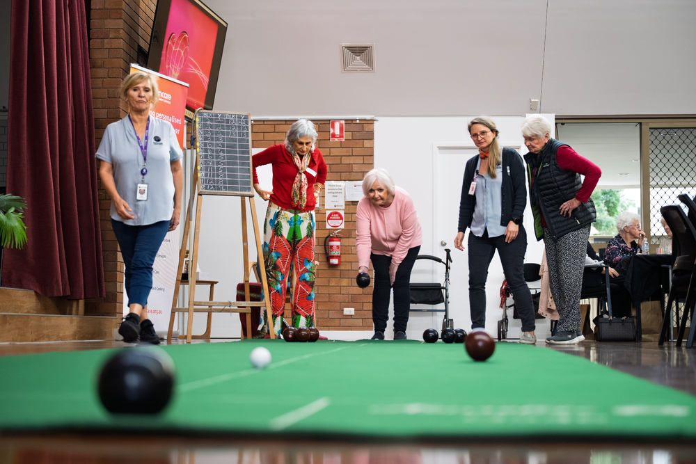 indoor-bowls